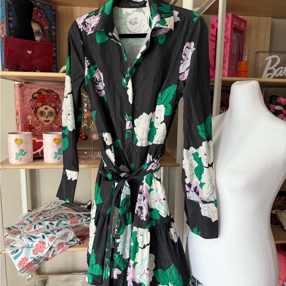 Vineyard Vines Black Dress Size 6. NWT